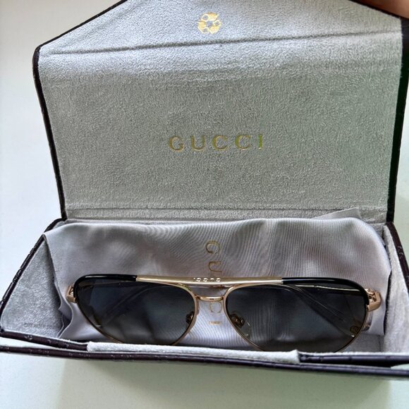 Authentic Gucci Sunglasse Unisex - Picture 2 of 8